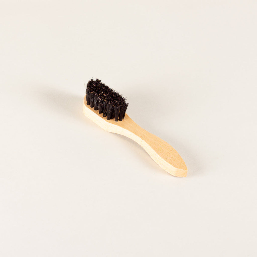 Luxury set shoe care brushes